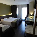 Moderno Hotel 3*