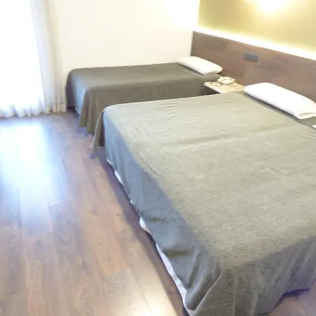 Ξενοδοχείο Moderno 3*