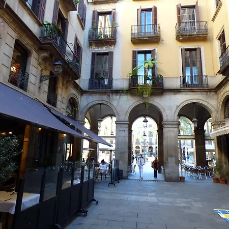 مودرنو 3* برشلونة