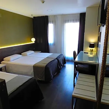 Moderno 3*