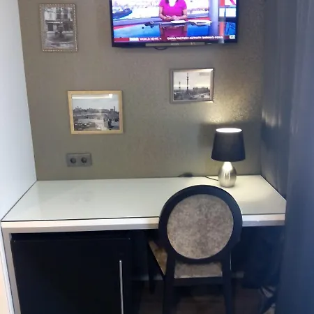 Hotel Moderno 3*