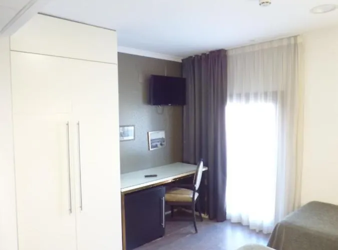 مودرنو فندق 3*