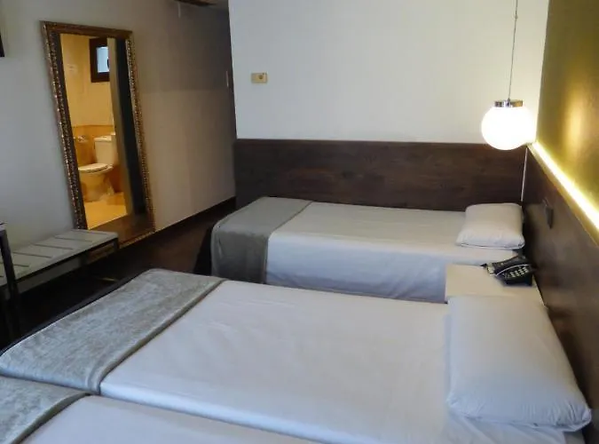 Отель Moderno