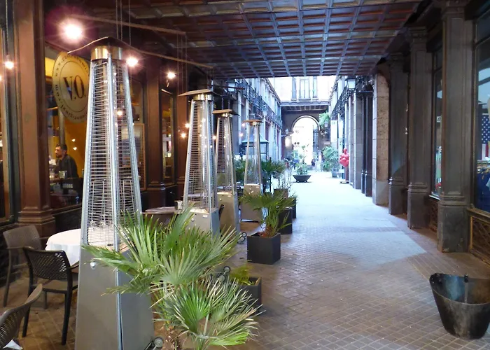 Moderno Szálloda Barcelona