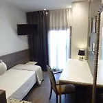 Moderno Hotel 3*
