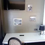 Moderno Hotel 3*
