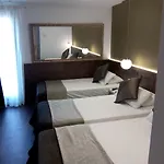 Moderno Hotel 3*