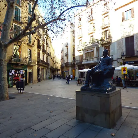 مودرنو برشلونة