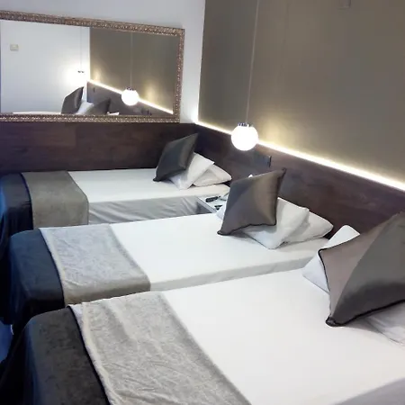 Moderno 3*